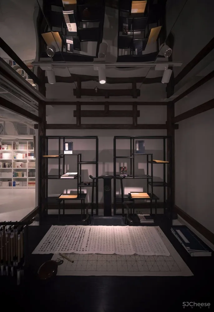 水木言设计:成都“白”止间书店 首