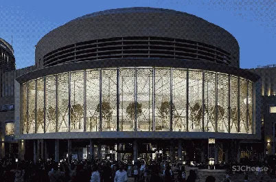 苹果最新米兰旗舰店：最美梦幻苹果店