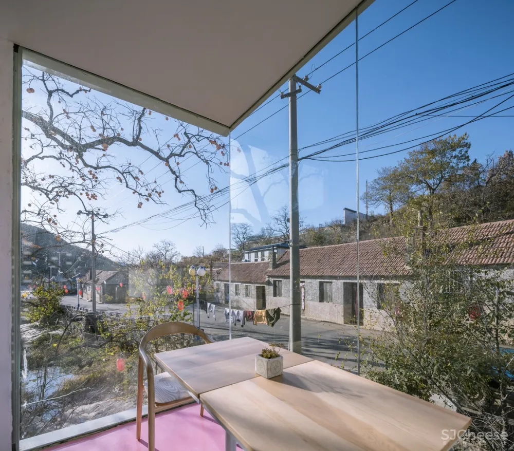 白石酒吧 / 三文建筑/何崴工作室 首