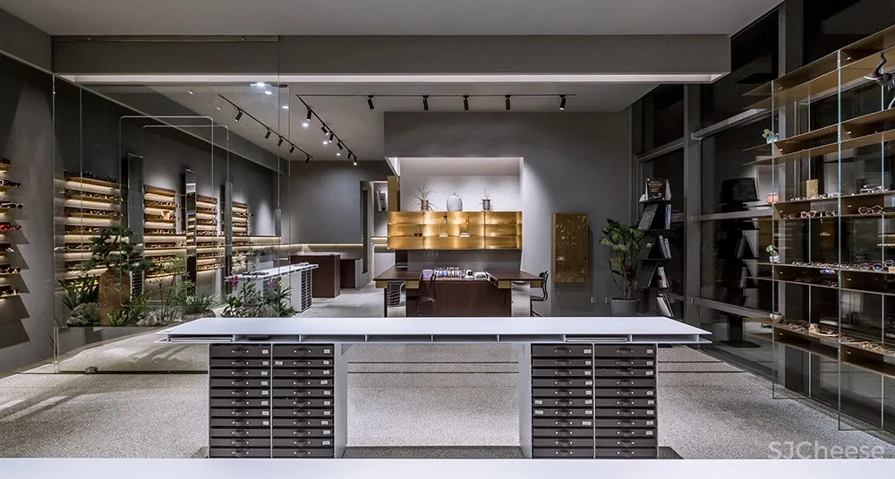 北京阿目眼镜店铺 / TEMP 首