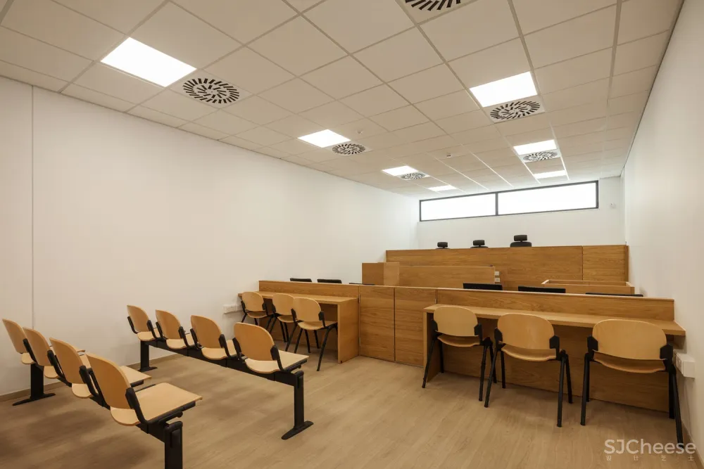 Varda Studio | 抽象的镂空形式建筑