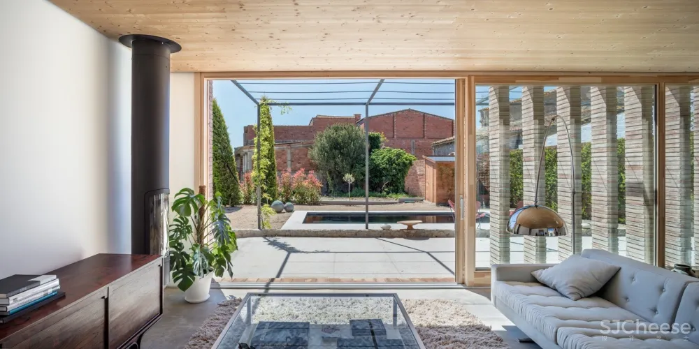 巴塞罗那AA别墅 / Alventosa Morell Arquitectes