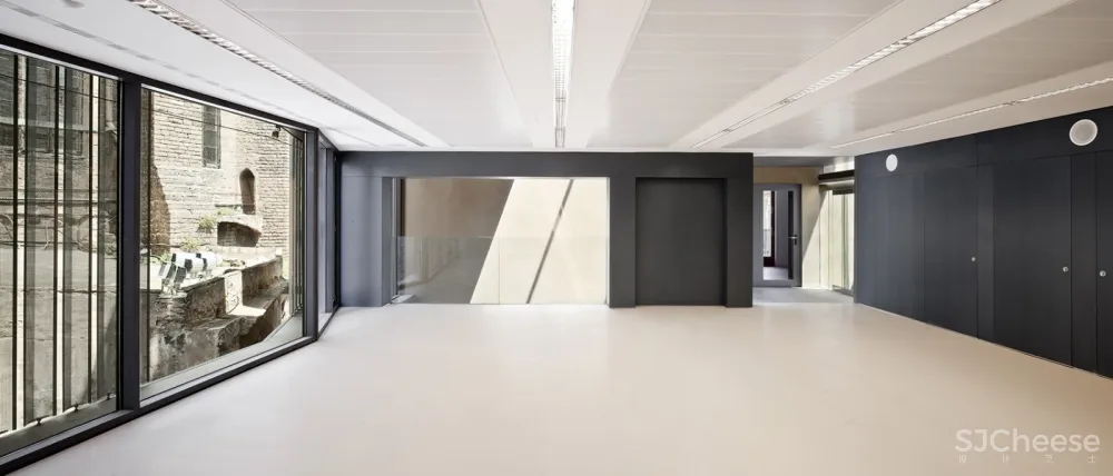 玩具图书馆与办公室,巴塞罗那 / taller 9s arquitectes