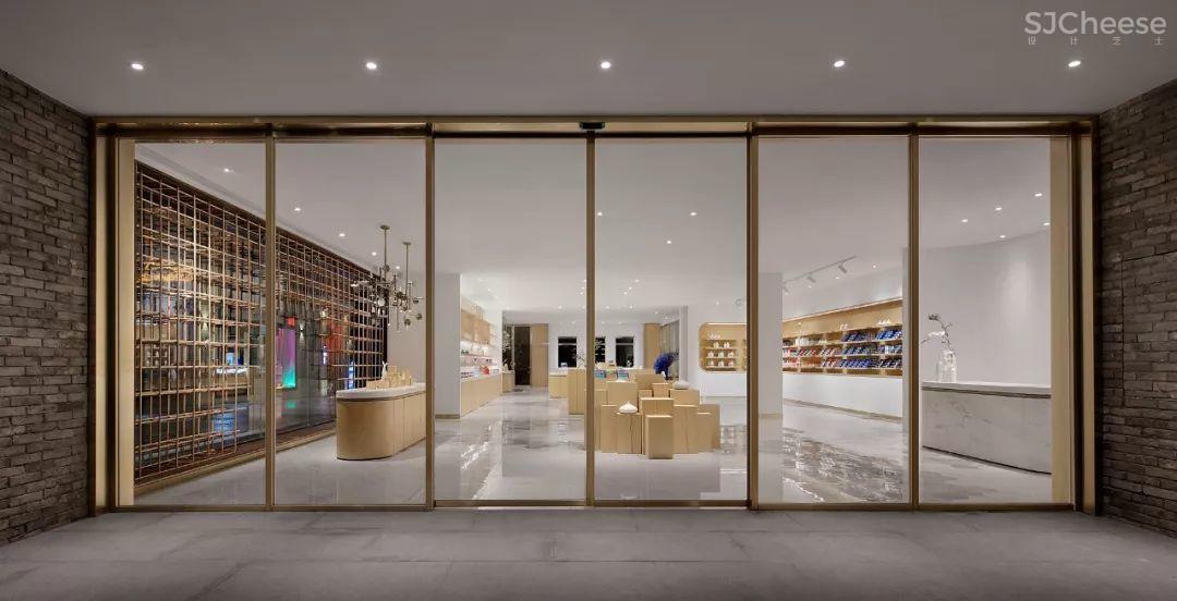 老宅里的舞蹈 | 云南白药健康体验店