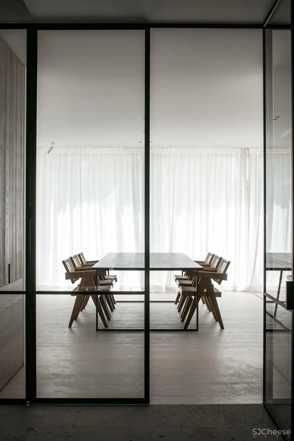 Nathalie Deboel | 感性和放松的极简氛围 Nathalie Deboel | 感性和放松的极简氛围