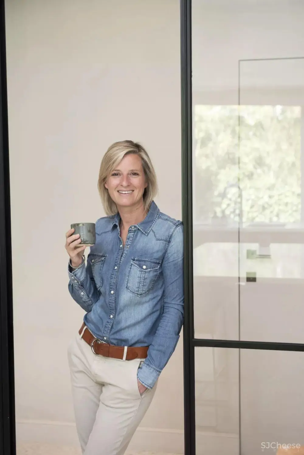 Nathalie Deboel | 感性和放松的极简氛围 Nathalie Deboel | 感性和放松的极简氛围