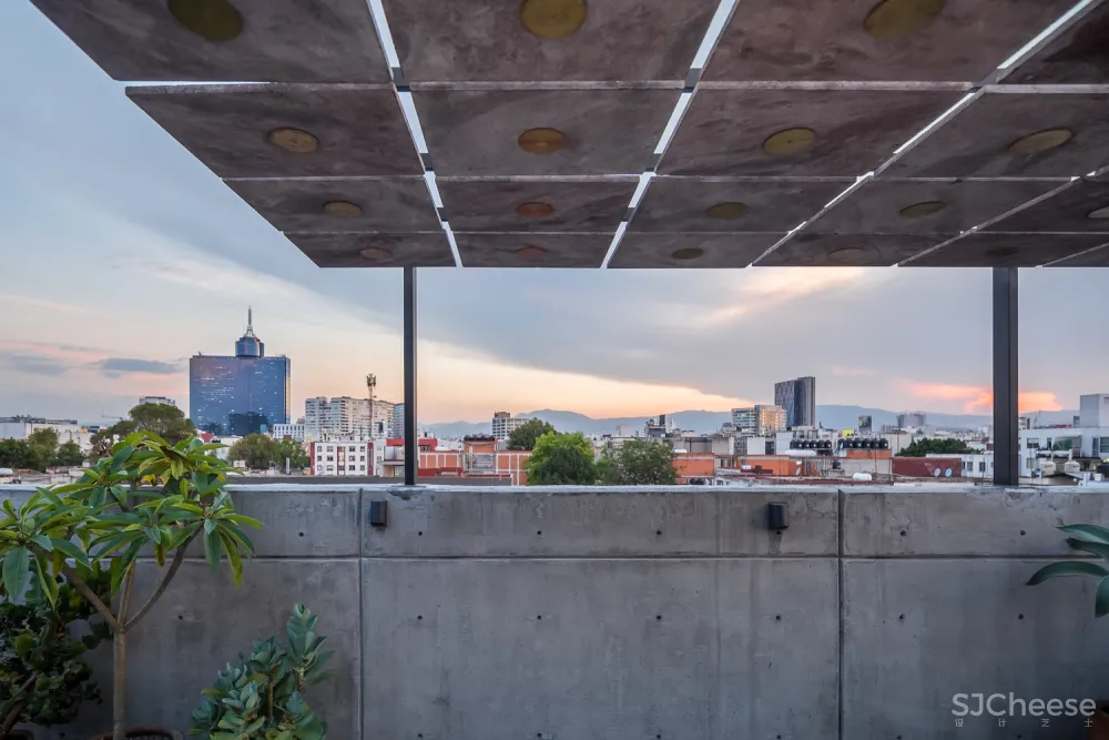 火山岩石板屋顶平台 / PALMA