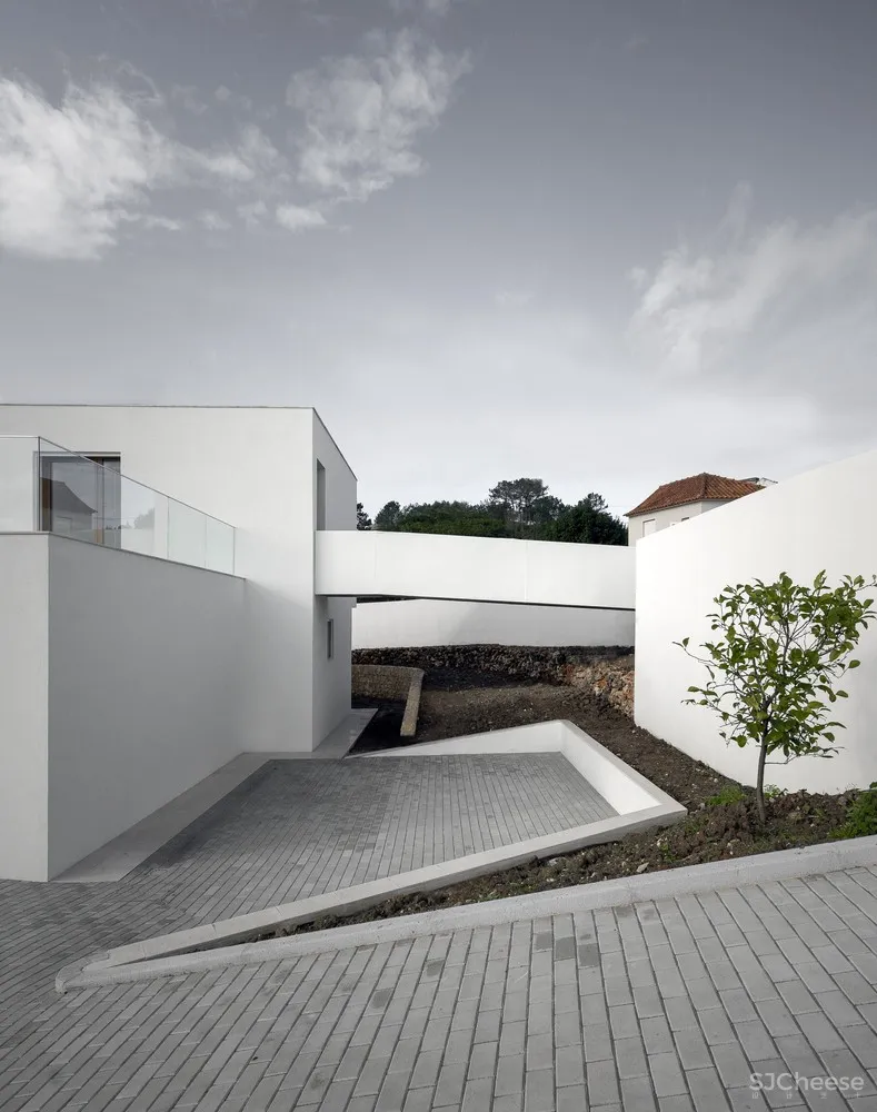 Gonçalo Duarte Pacheco | 葡萄牙南部果园住宅SP House