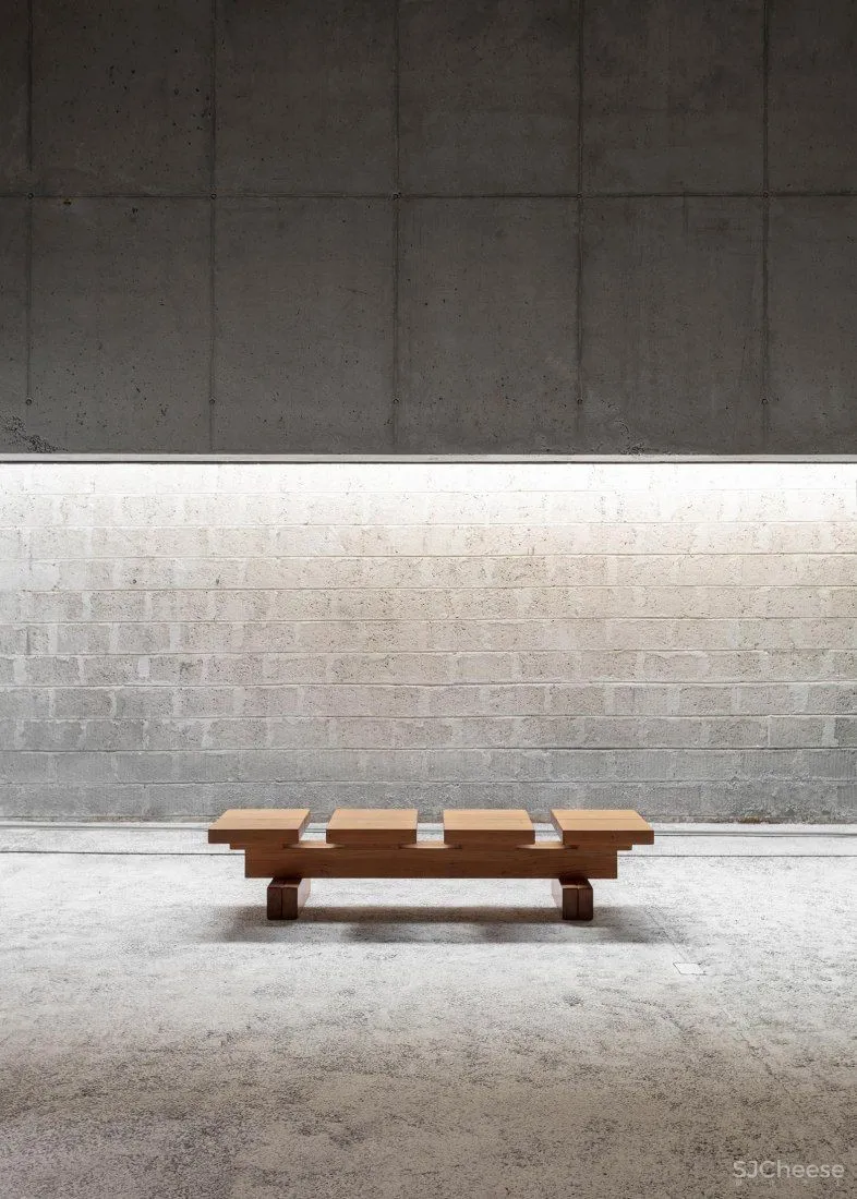 首发 | Leopold Banchini Architects 结构框架展示空间