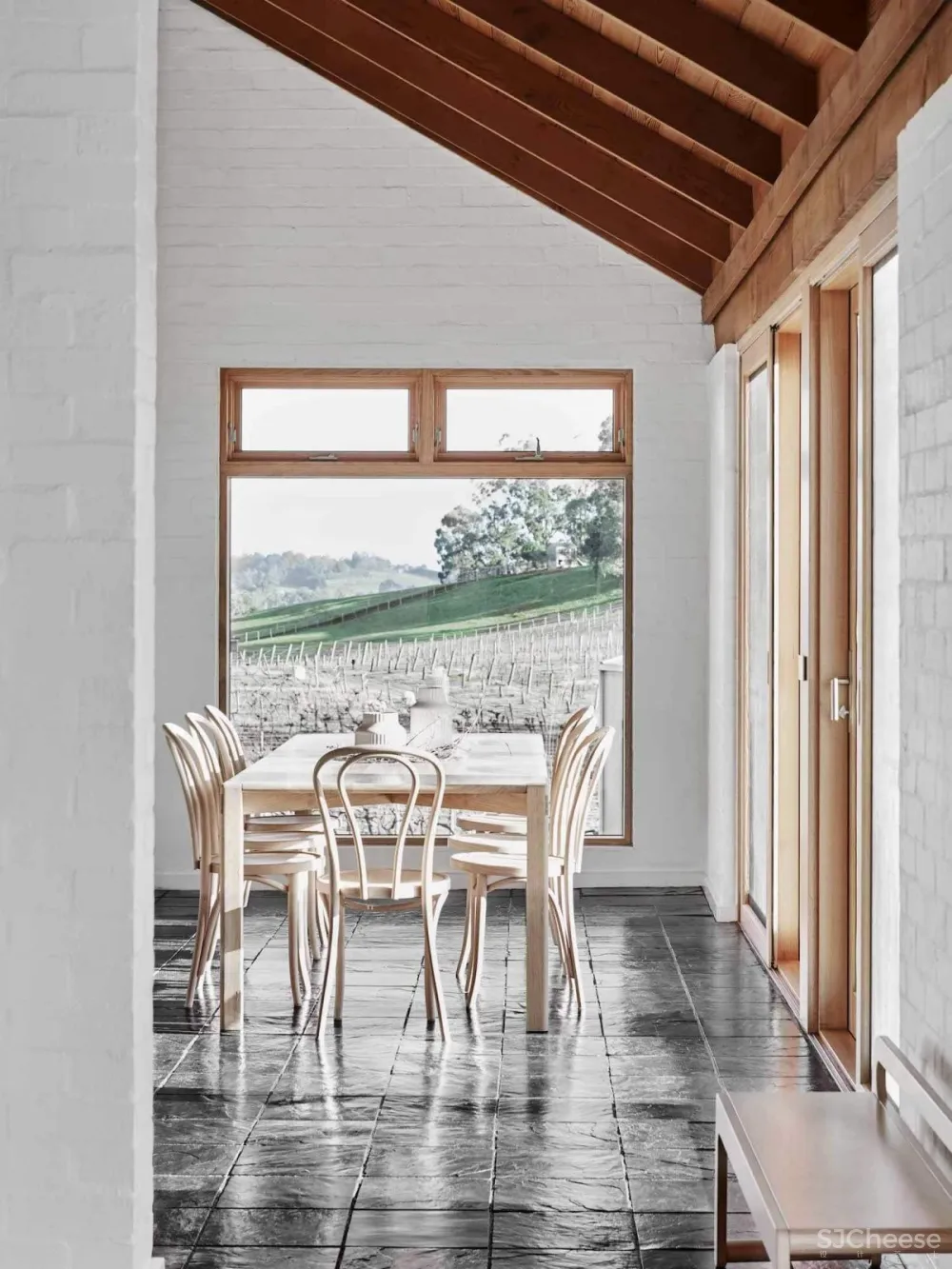 精致的周末度假别墅 | Leora Mendelson 首