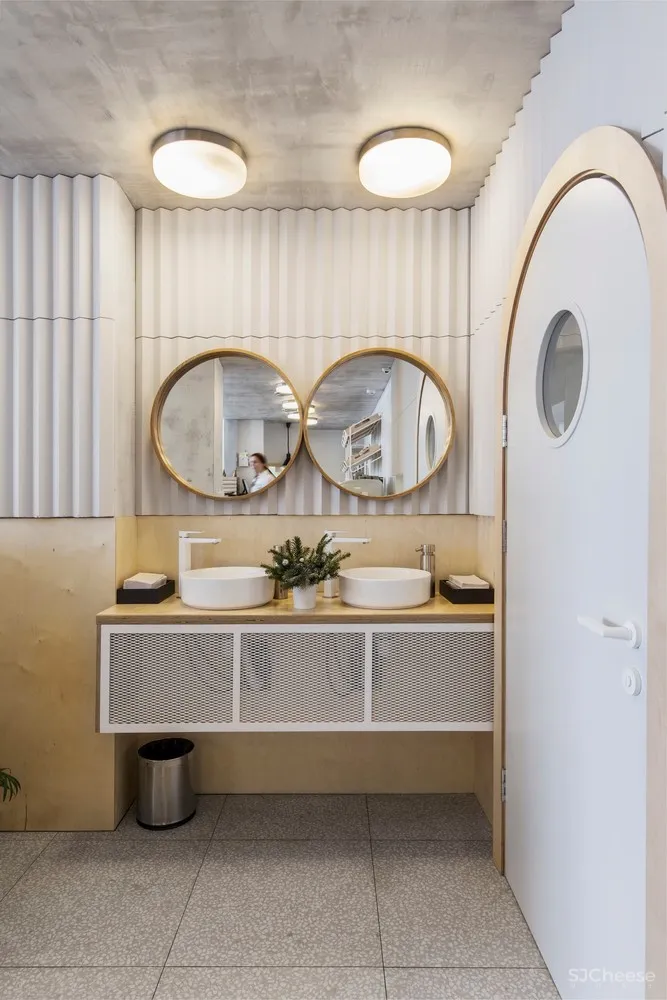 ZROBYM architects | 白俄罗斯 Let it be面包店