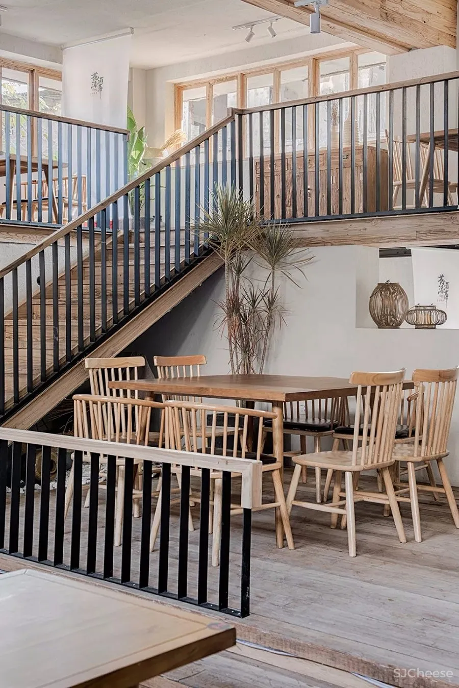 花添酒帝——舒适自然系餐厅 | 素说设计机构