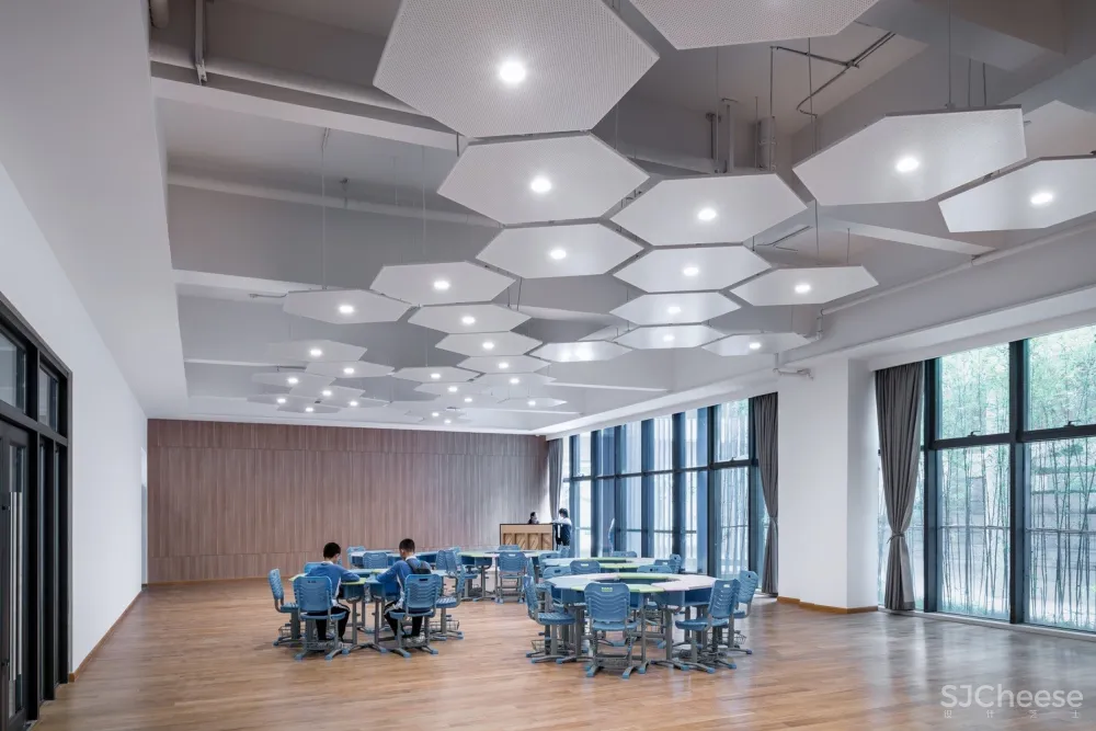 ZHUBO-AAO + H DESIGN | 华中师范大学龙源学校