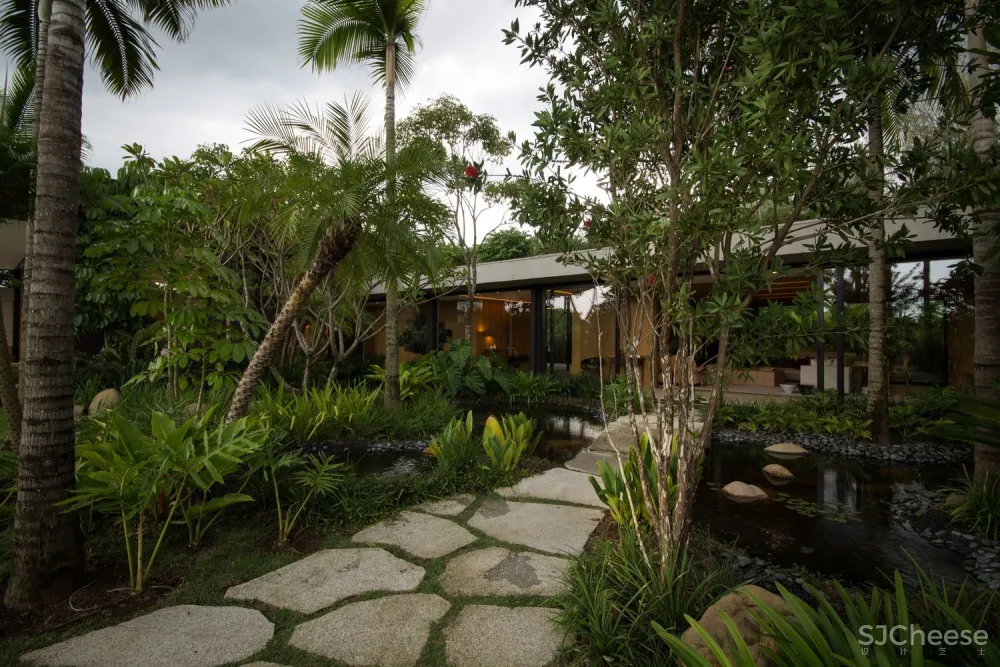 拥有六间套房的巴西自然别墅 | CCB Paineiras