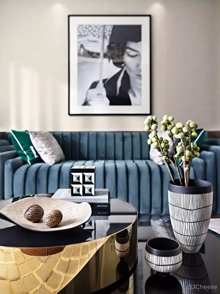 精致带点小奢侈,平凡生活的最好姿态 | H DESIGN