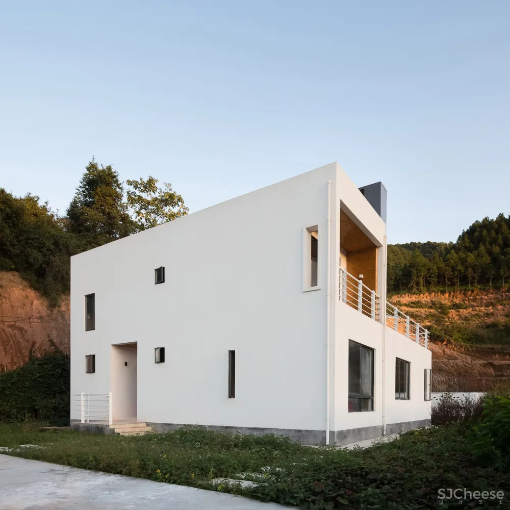 栖于山麓——山麓上的白色住宅,江西 / 铭鼎空间艺术工作室