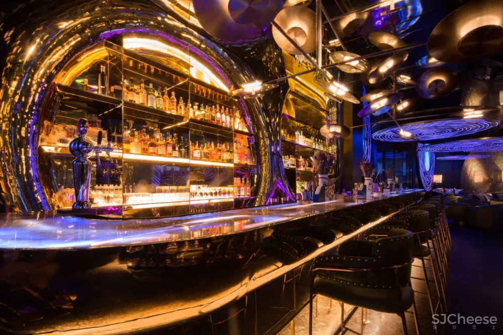 最新 | 黄永才:超有未来感的太空主题星舰酒吧,广州夜店新地标! 首