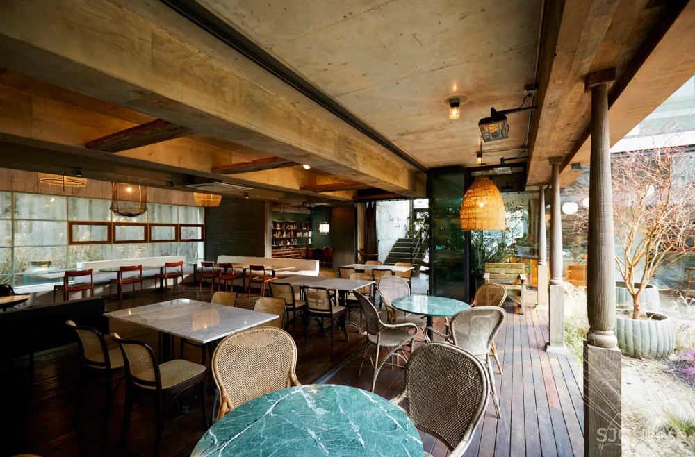 Moss Garden / studioVASE 首