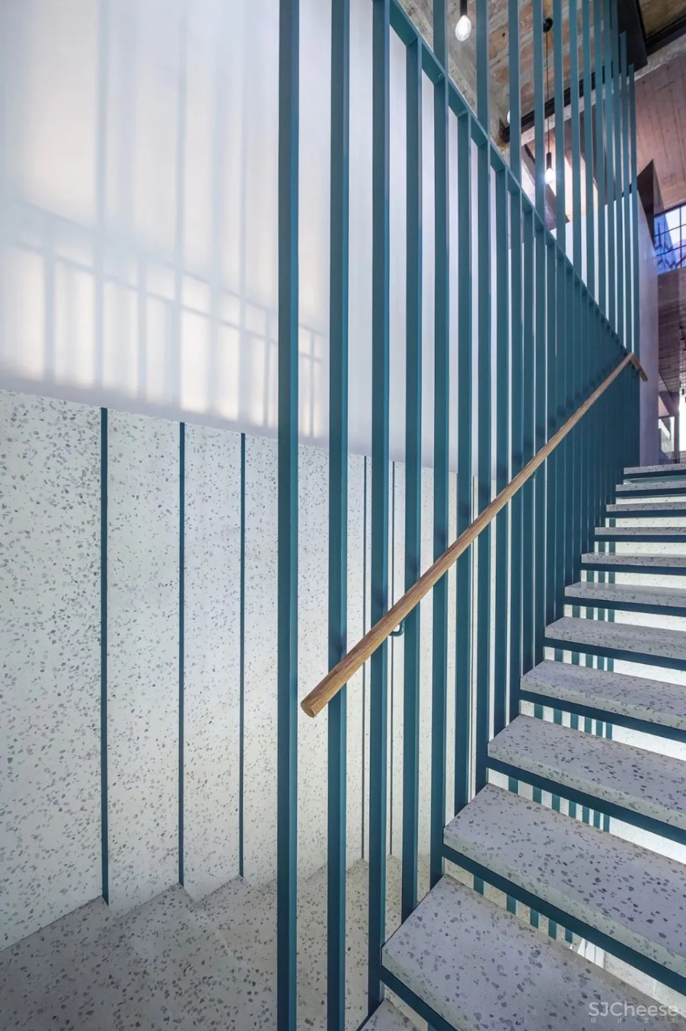 新作 | 耗资1000万,在450 m² 的老建筑内造了8个房子! 首