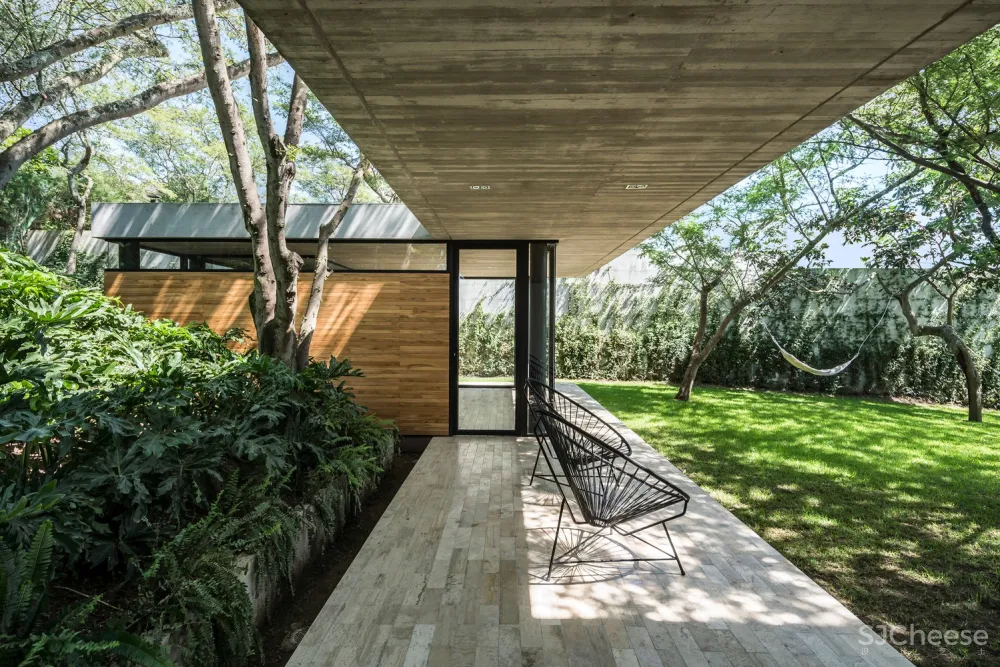 Gabriel Rivera Arquitectos | 森林概念住宅 Tacuri House