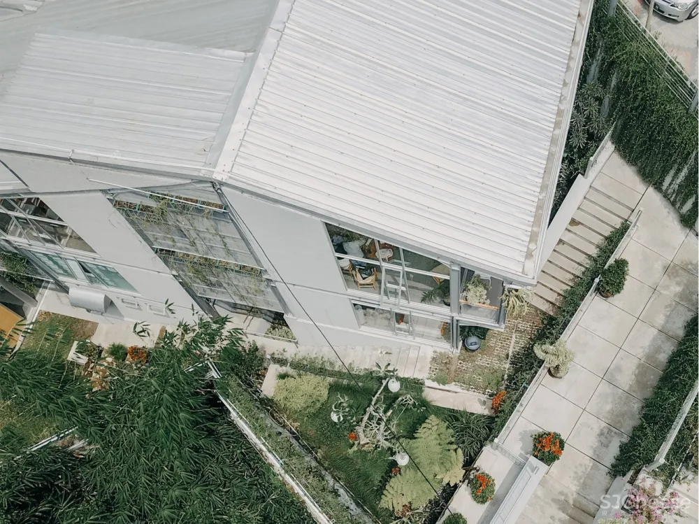 LUWIST | 印尼学生阶梯活动中心