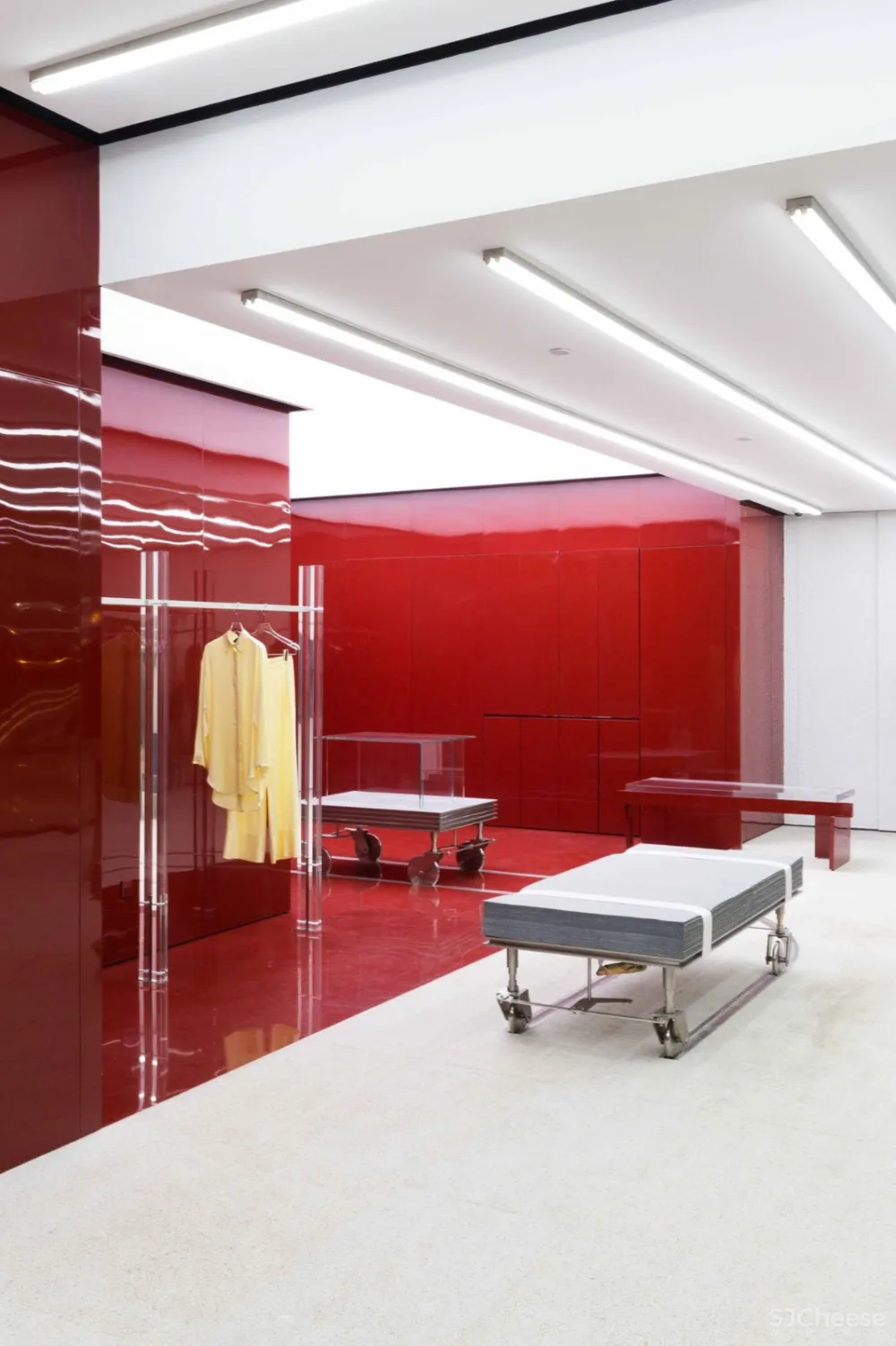 首发 | 多彩结构概念的运用 IMMI上海旗舰店 首