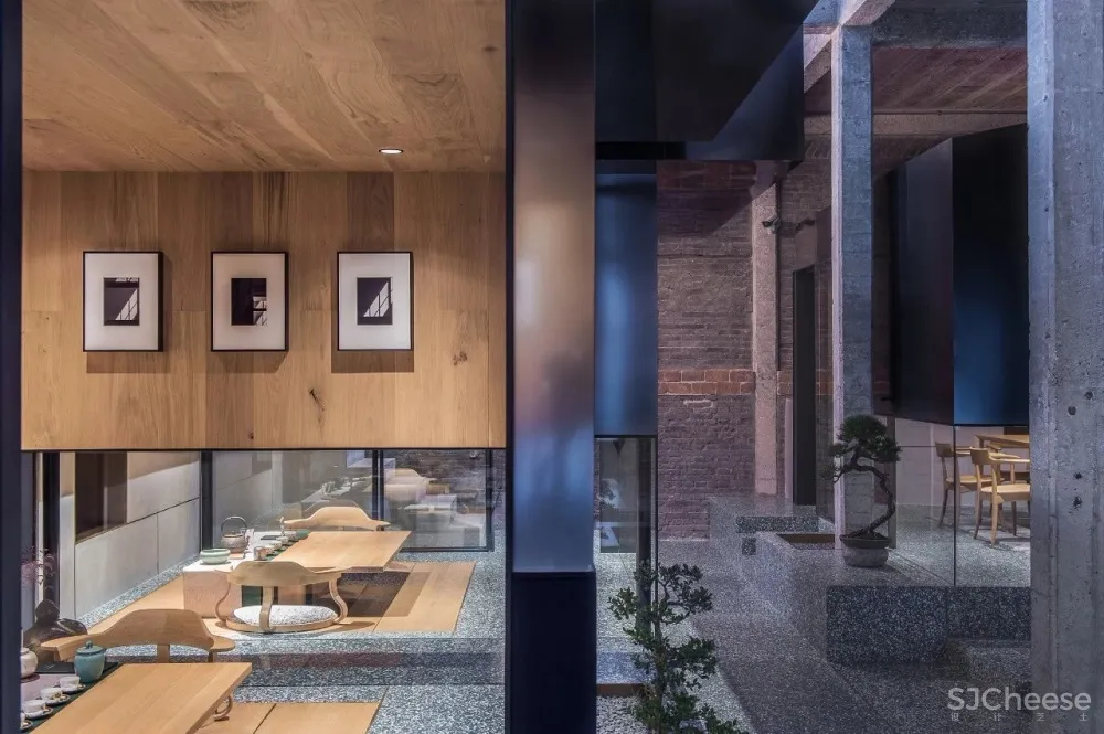 新作 | 耗资1000万,在450 m² 的老建筑内造了8个房子! 首