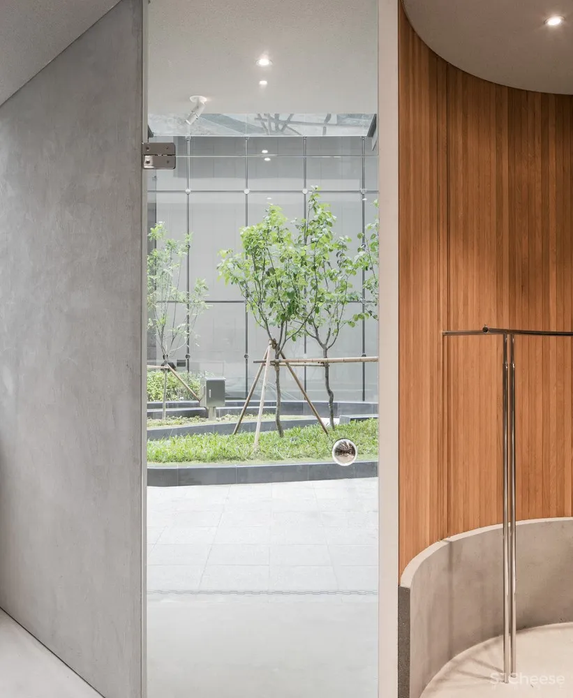 首发 | LABOTORY 里次斯基的建构主义表达: 韩国 The Ilma 服装品牌旗舰店