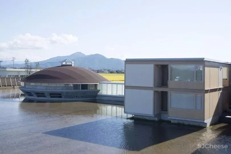 安藤忠雄,坂茂、隈研吾设计的温泉酒店,冷峻的外表却是有温度的设计