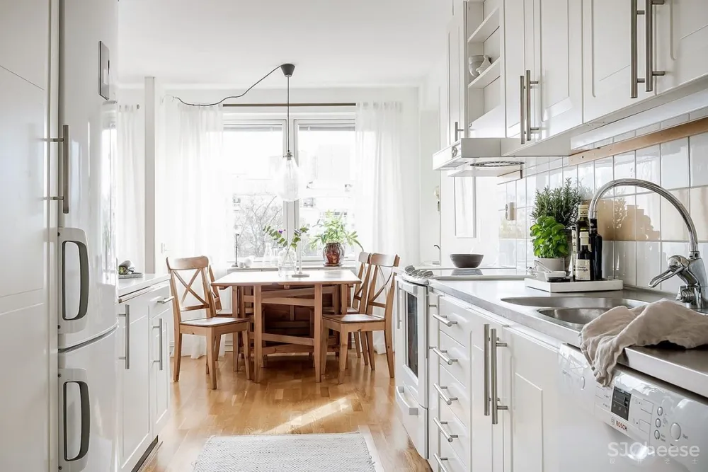 瑞典白色北欧风住宅 | Sandra Stals 首