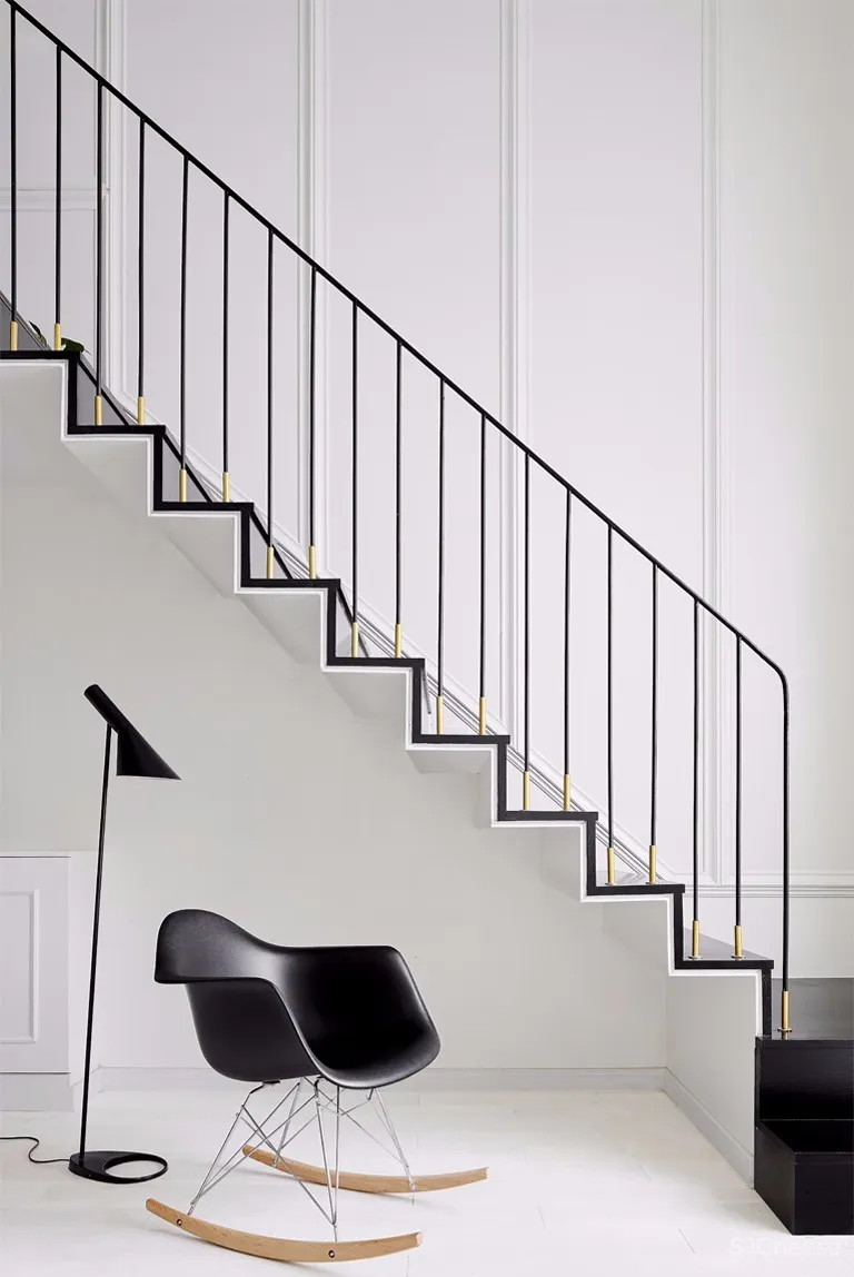 黑白复式公寓 | 目心设计