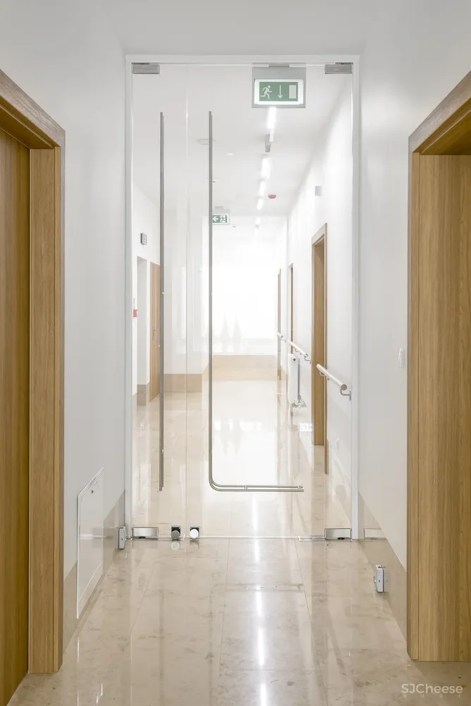 PORT | 波兰纯白教堂建筑