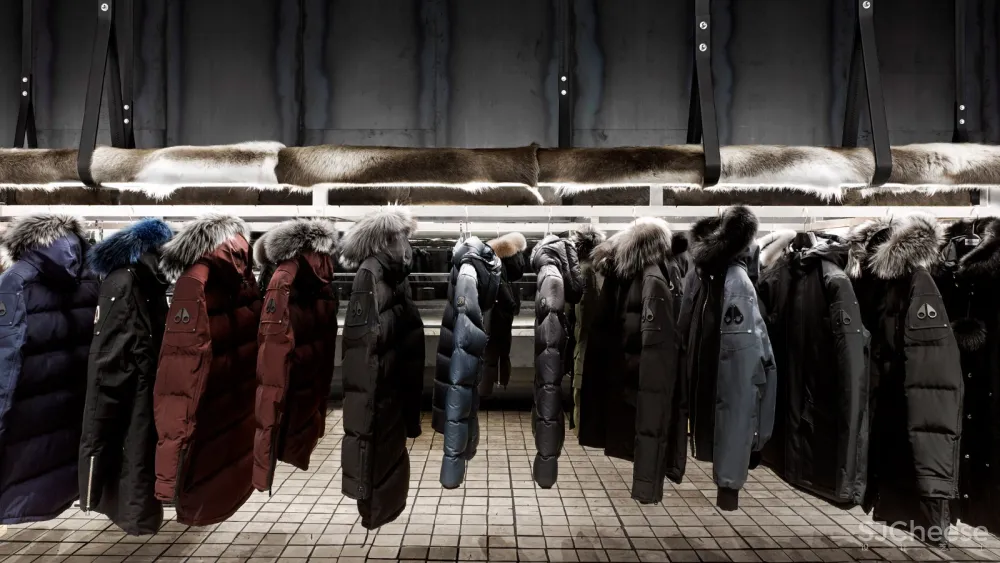 首发 | Burdifilek 唤起对寒冷冬天的记忆:多伦多驼鹿Knuckles外套旗舰店 首