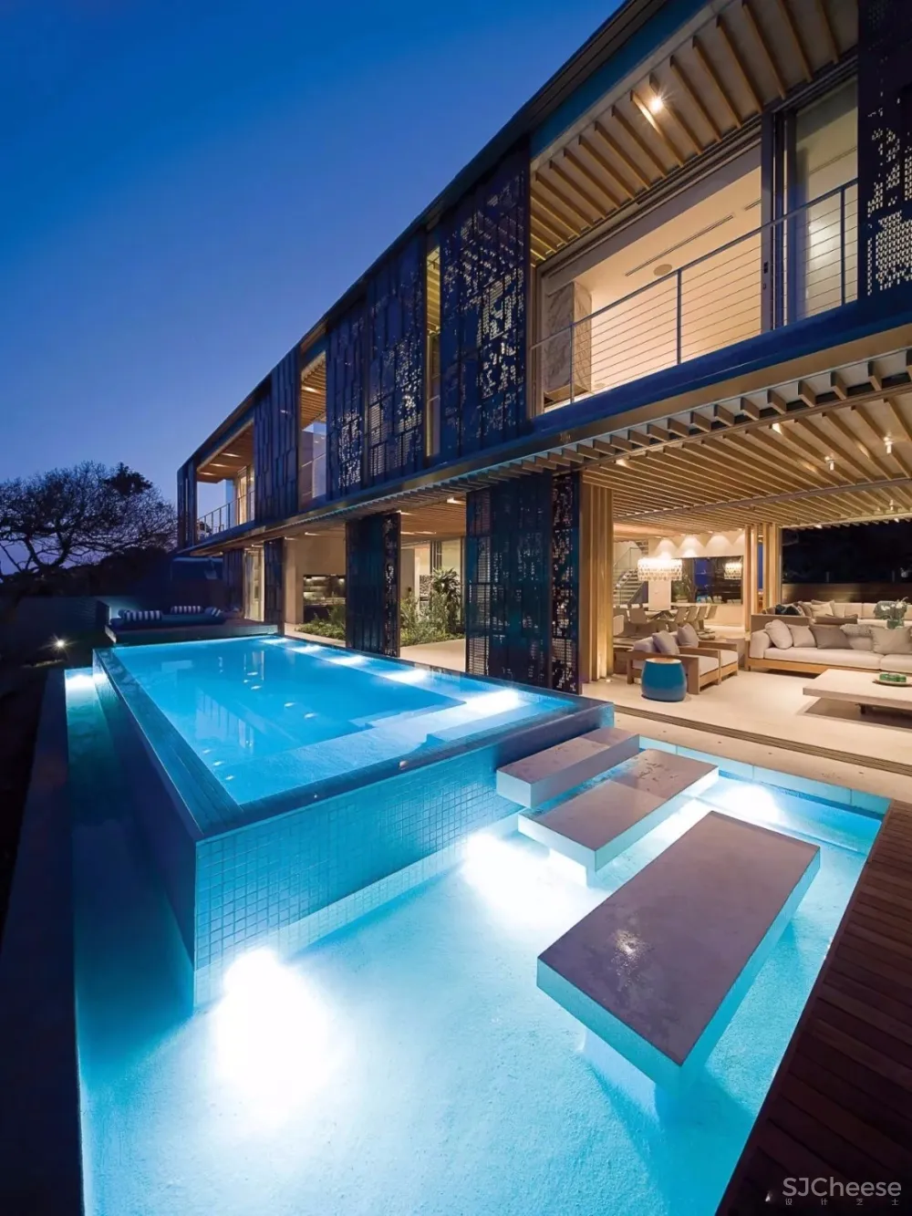 露西亚海滩别墅 | ARRCC设计