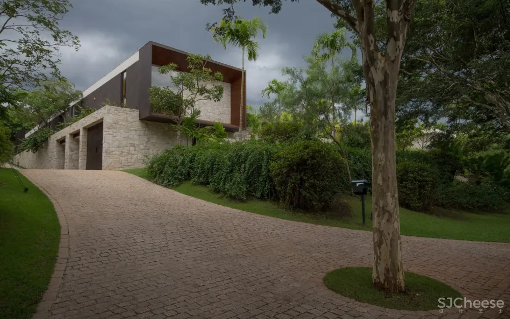 拥有六间套房的巴西自然别墅 | CCB Paineiras