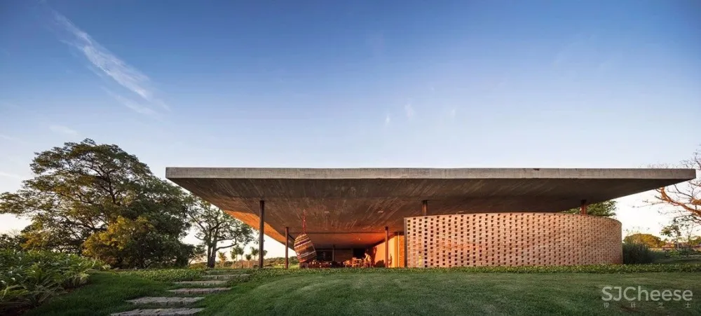 Studio MK27 | 向密斯建筑的优雅比例致敬