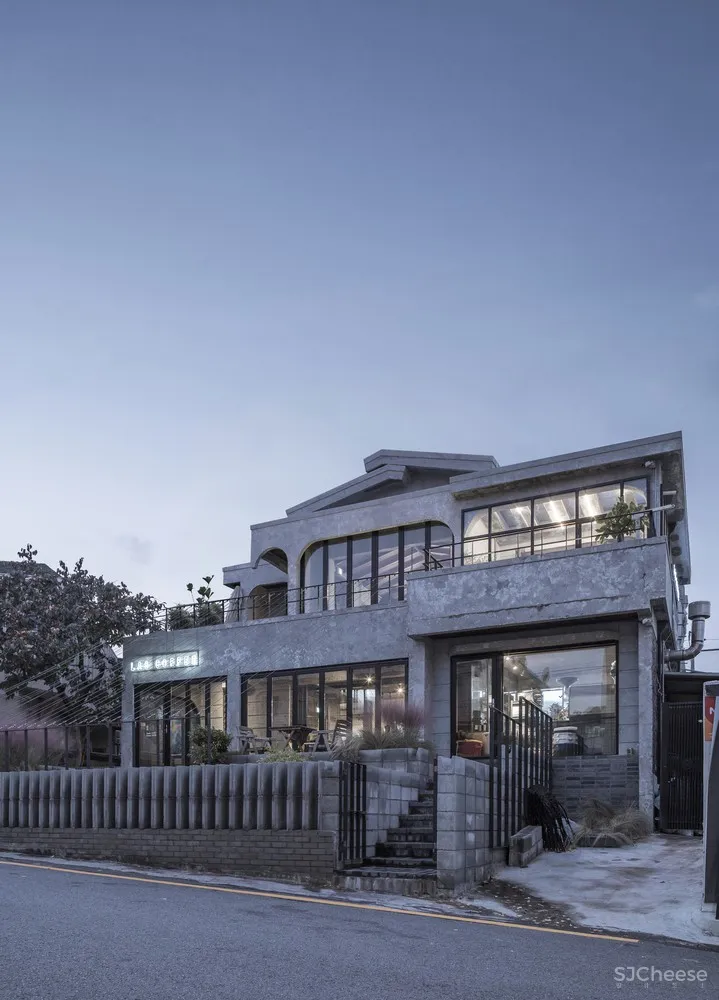 韩国仁川 LAS COFFEE / TEMP 首