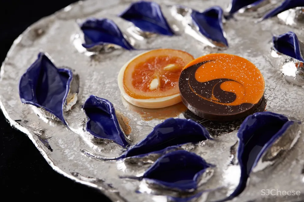 F/W餐厅,日本 / Moriyuki Ochiai Architects