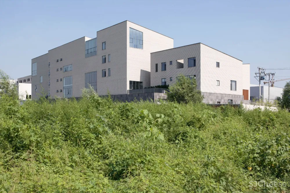 北京东方阳阳企业办公建筑 / BIAD第六建筑设计院