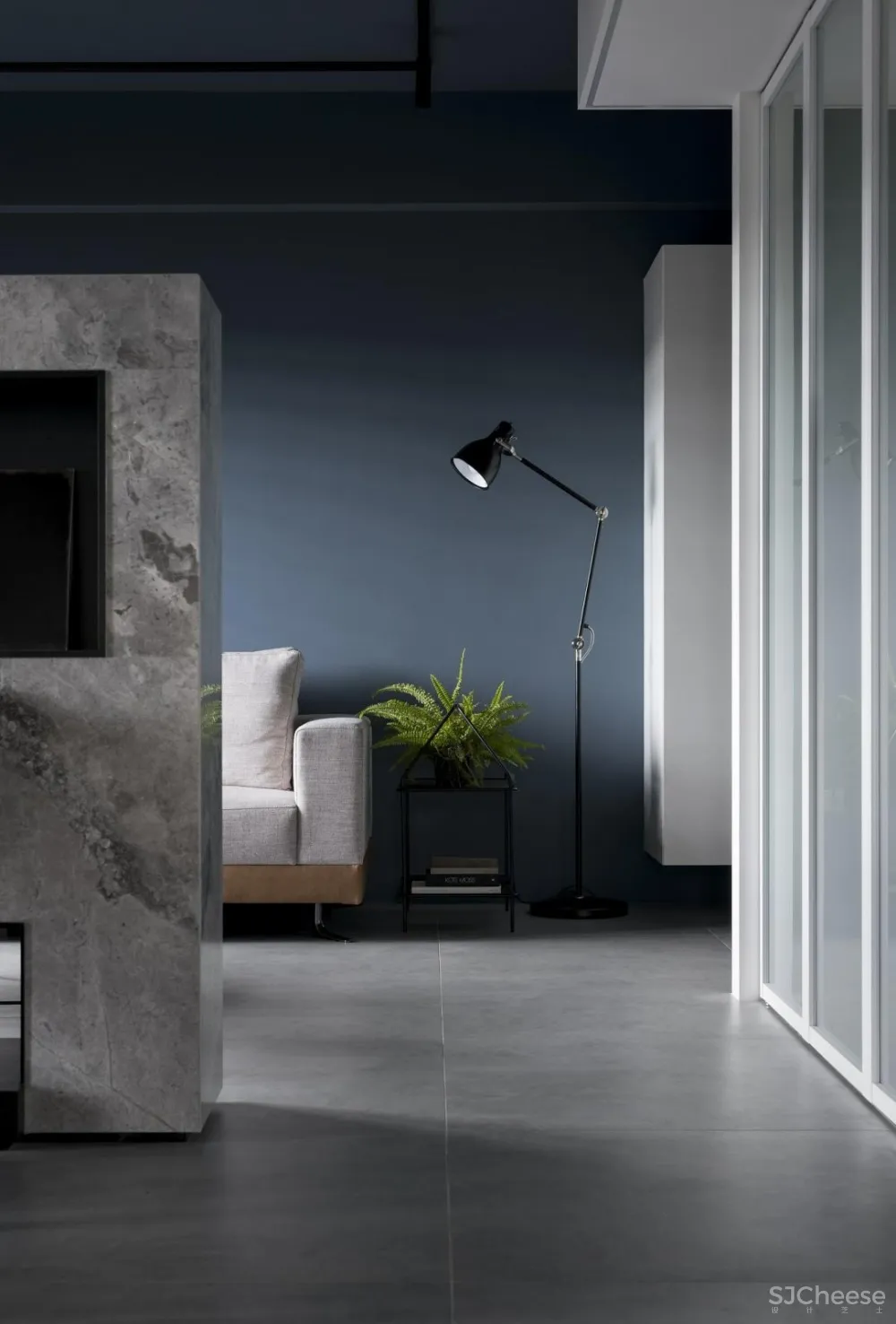 Blue in the F | 易其设计