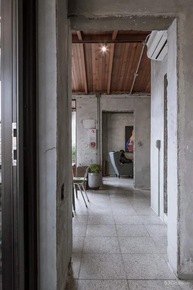 韩国仁川 LAS COFFEE / TEMP 首