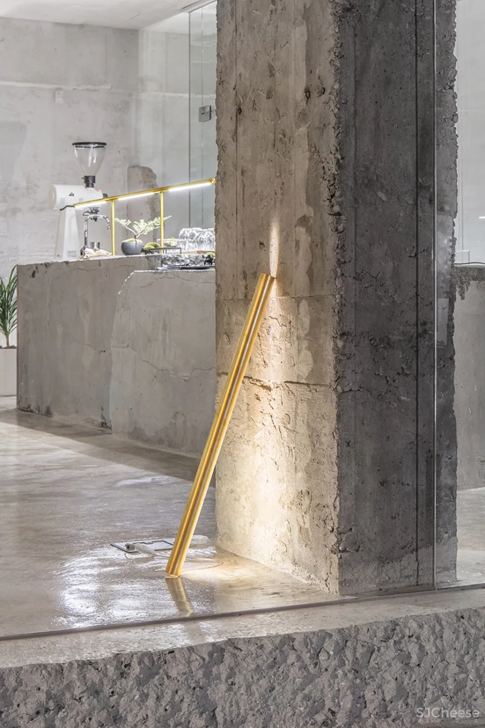 新作 | Jeonghwa Seo 首尔原始水泥工业风咖啡馆 首