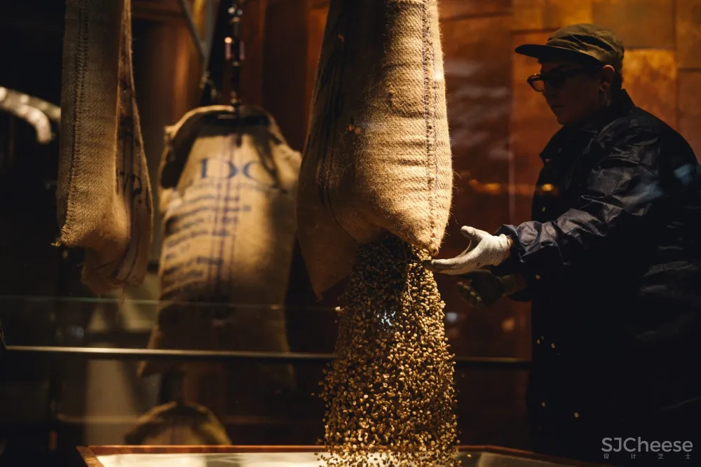 首发 | Liz Muller设计 最新一家纽约星巴克臻选烘焙店开幕了! 首