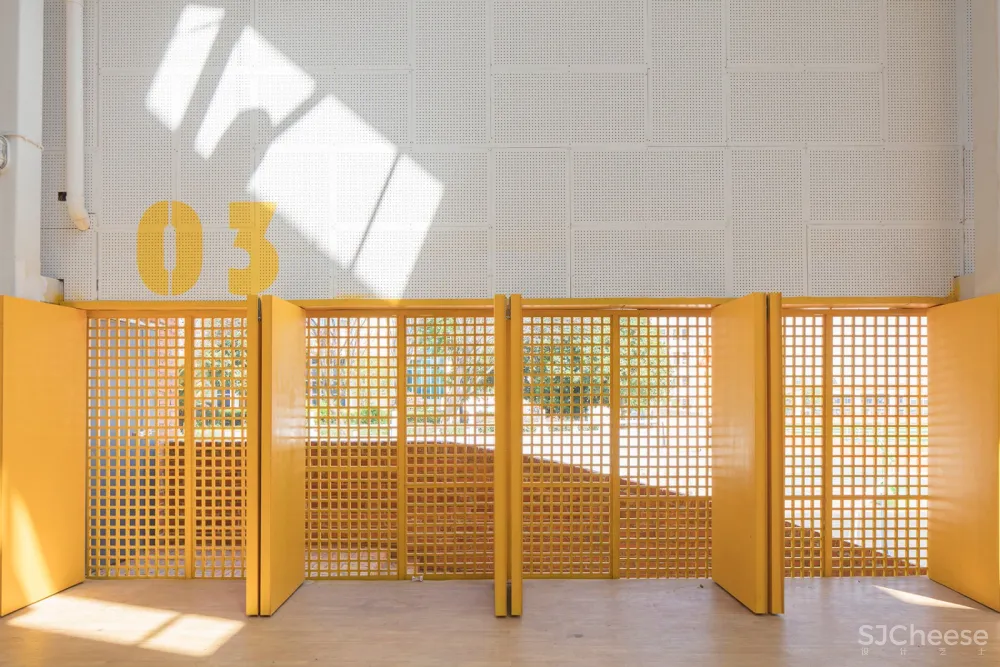 岳阳县三中学风雨操场兼报告厅,湖南 / 素朴建筑工作室