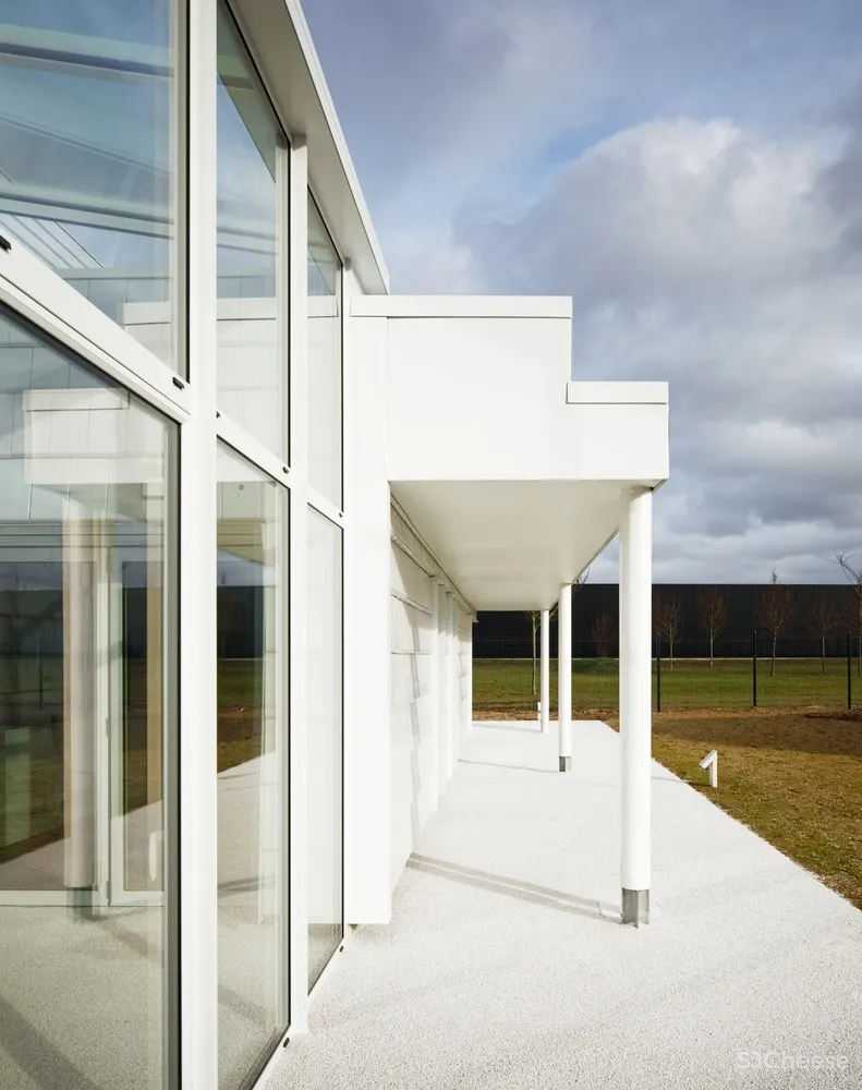 KONEKTI 2+1住宅 / Bruno Rollet Architecte