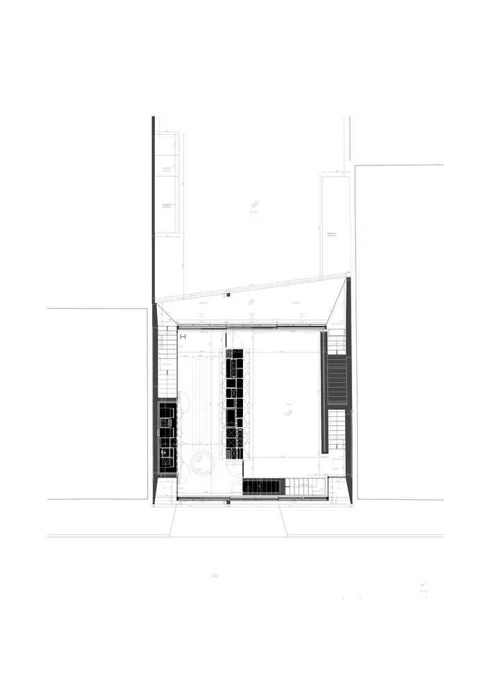 Aires Mateus | U形开口式混凝土住宅 首