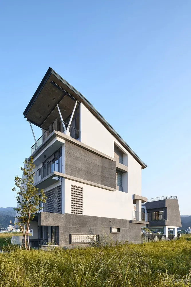 Emerge Architects | 台湾开放式雨声庭院住宅