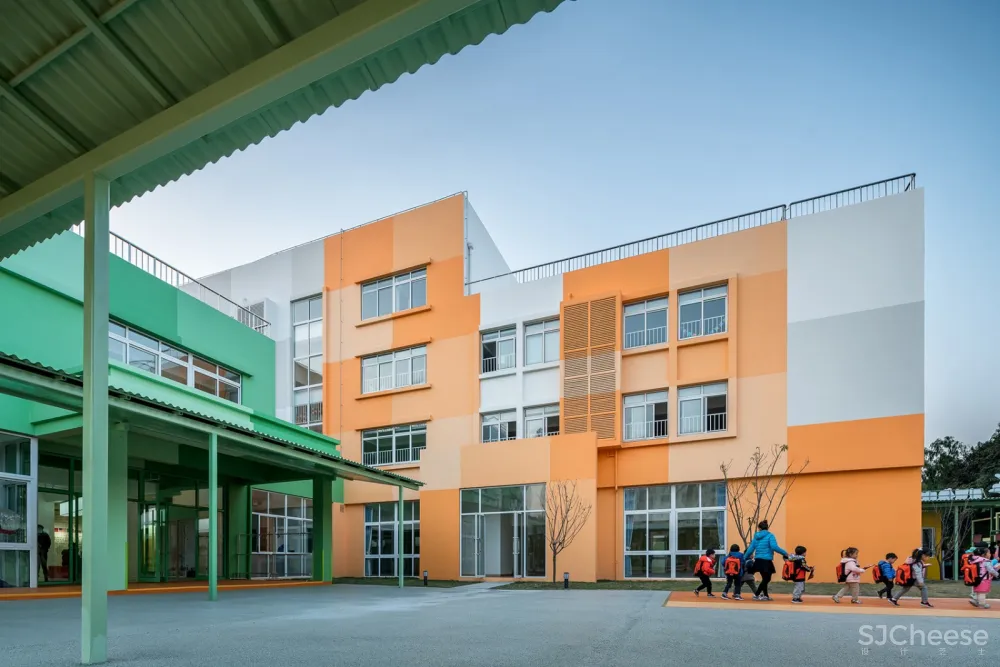 宝山贝贝佳欧莱幼儿园,上海 / 阿科米星建筑设计事务所