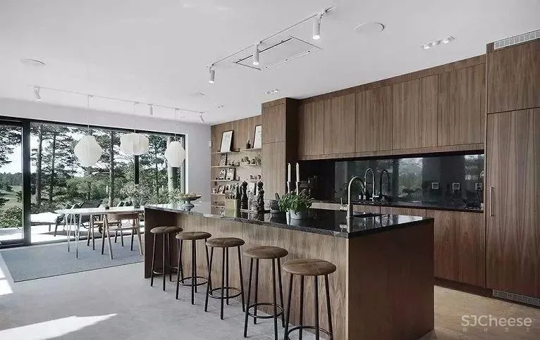 INSTAGRAM网红博主的家丨户外生活配套太爽了