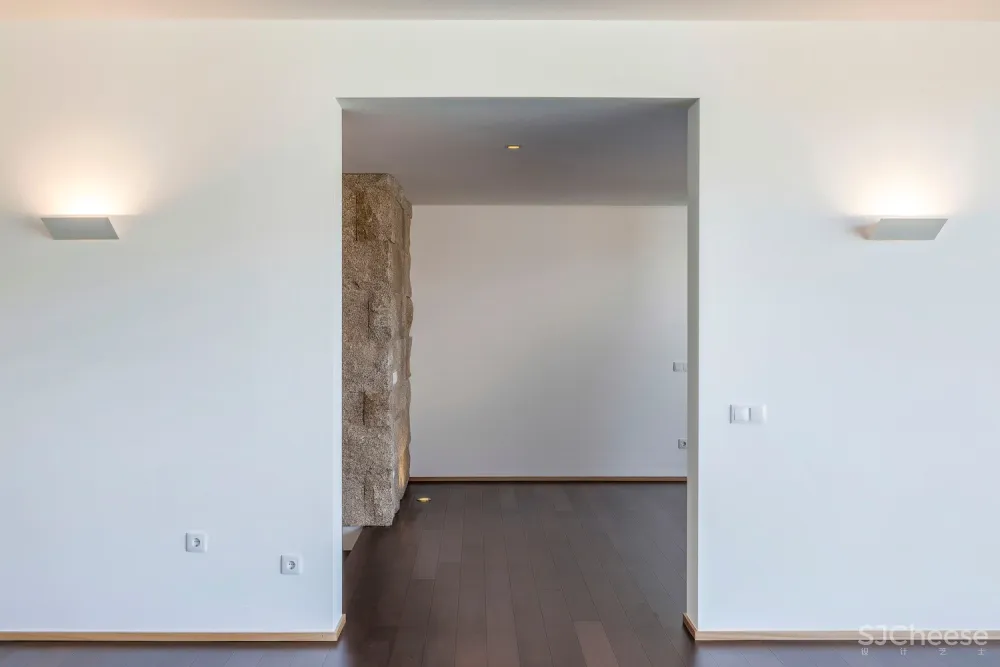 FCC Arquitectura | 葡萄牙拥有大地形区域的别墅 Campo das Paulas